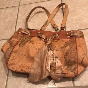 Int’l Map Tavel Bag